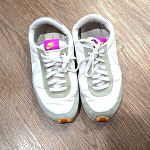 Nike Daybreak Sneakers 9.5US